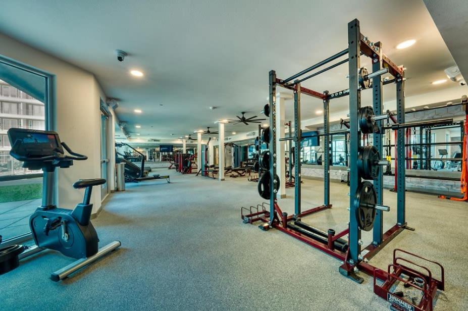 Cozysuites Phx Roro Gym, Pool, Pets, Parking! #9 Phoenix Buitenkant foto