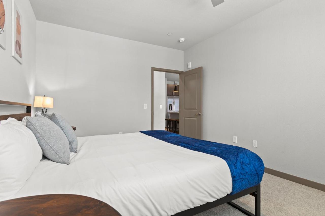Cozysuites Phx Roro Gym, Pool, Pets, Parking! #9 Phoenix Buitenkant foto