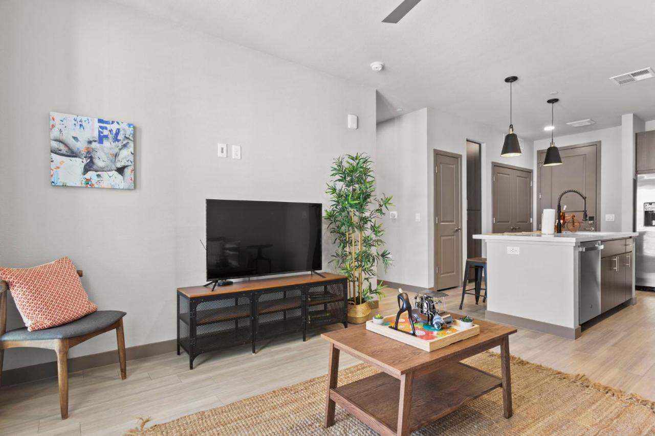 Cozysuites Phx Roro Gym, Pool, Pets, Parking! #9 Phoenix Buitenkant foto